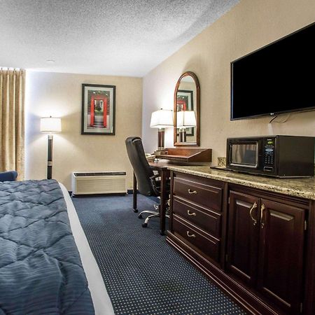 Quality Inn Schaumburg - Chicago Near The Mall Exteriör bild
