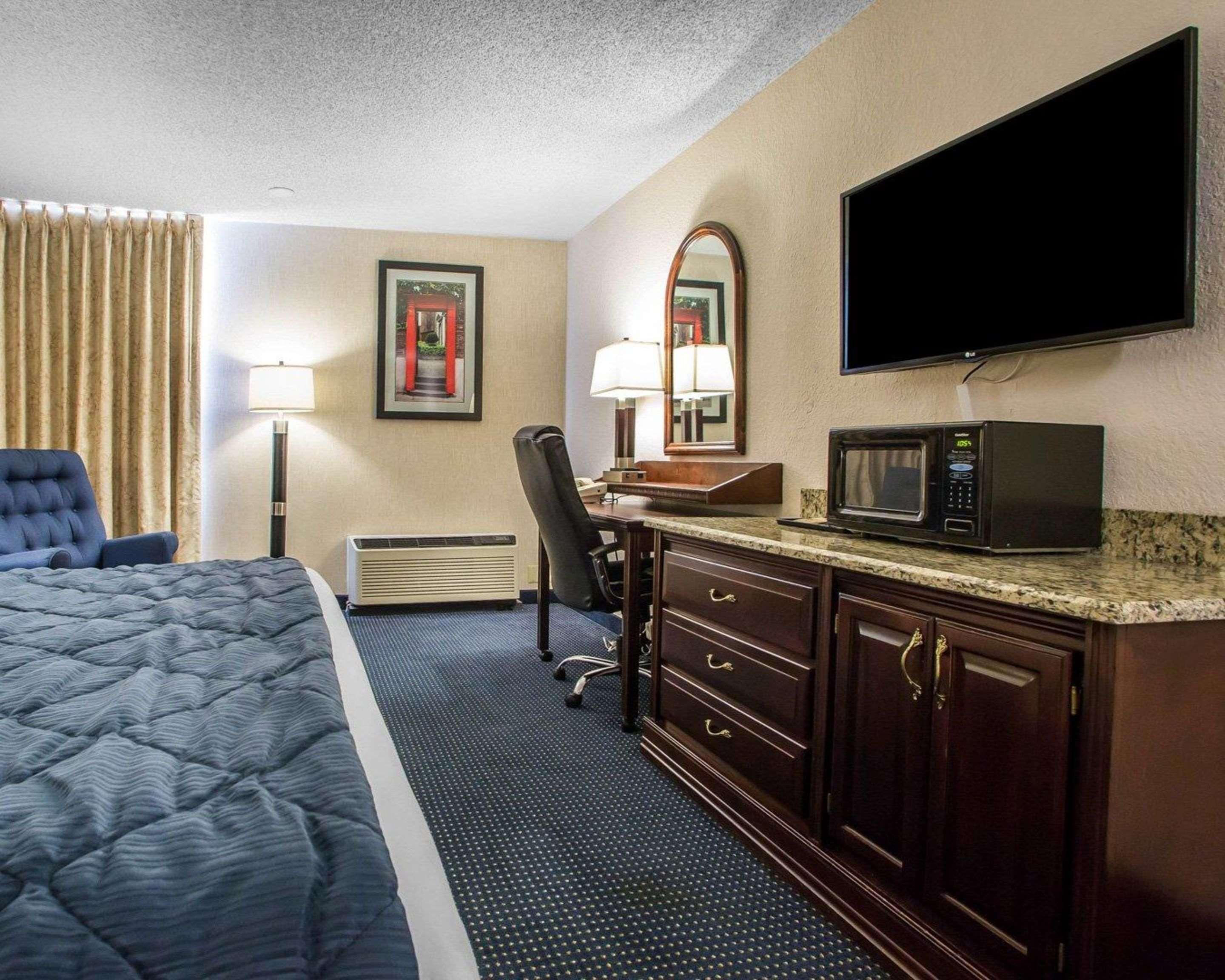 Quality Inn Schaumburg - Chicago Near The Mall Exteriör bild