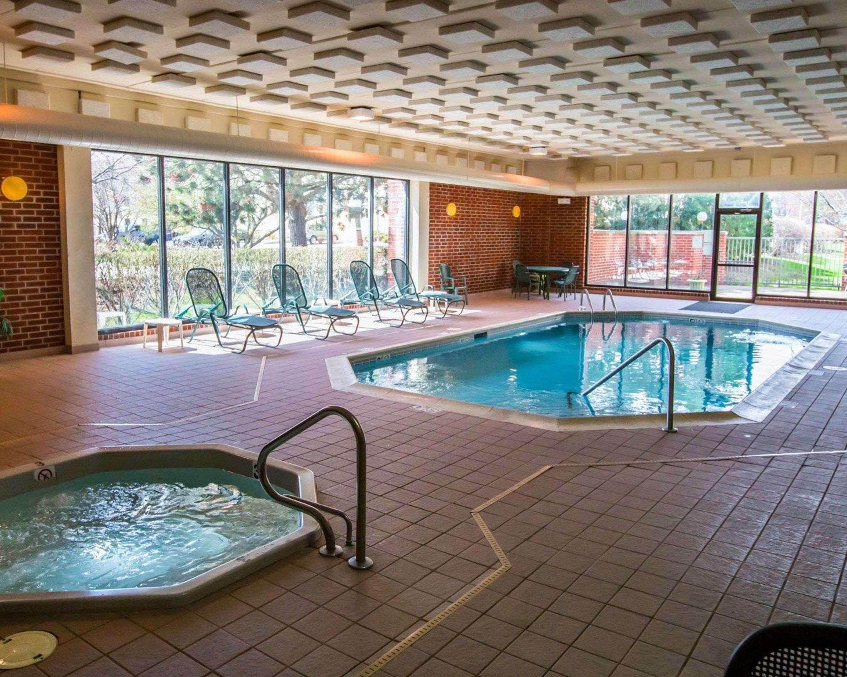 Quality Inn Schaumburg - Chicago Near The Mall Exteriör bild