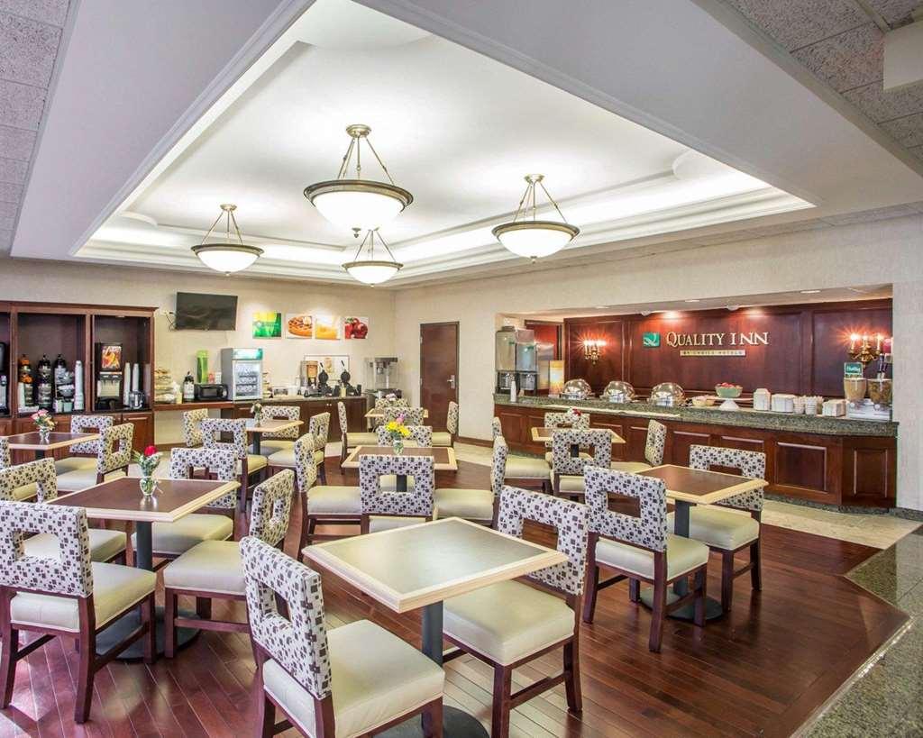 Quality Inn Schaumburg - Chicago Near The Mall Restaurang bild