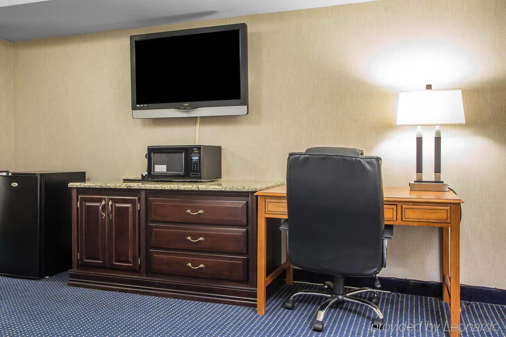 Quality Inn Schaumburg - Chicago Near The Mall Exteriör bild